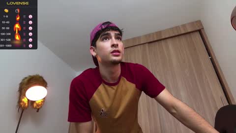 Snapshot of zenn_rush chatting on January 5, 1:04 pm Zenn online show from January 5, 1:04 pm