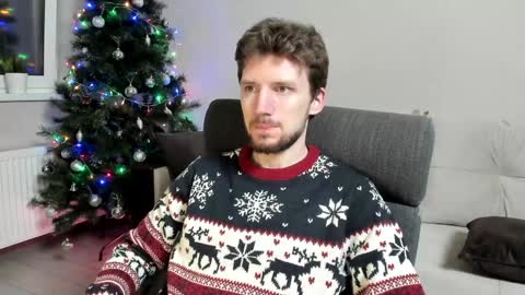 Andrew online show from December 25, 4:44 am