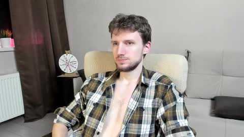 Andrew online show from November 23, 8:52 pm