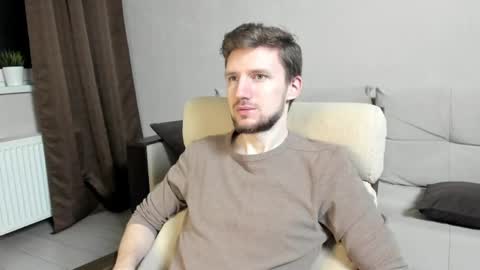 Andrew online show from April 18, 6:34 pm