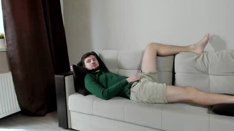 Andrew online show from April 24, 8:39 am