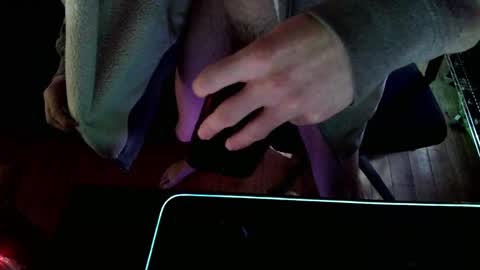 Snapshot of zerces111 chatting on January 5, 12:53 pm Zerces online show from January 5, 12:53 pm