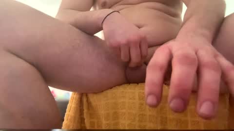 Snapshot of zero1518 chatting on March 7, 10:02 am zero1518 online show from March 7, 10:02 am