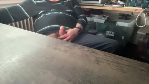 Snapshot of zeron900 chatting on October 5, 2:37 pm zeron900 online show from October 5, 2:37 pm