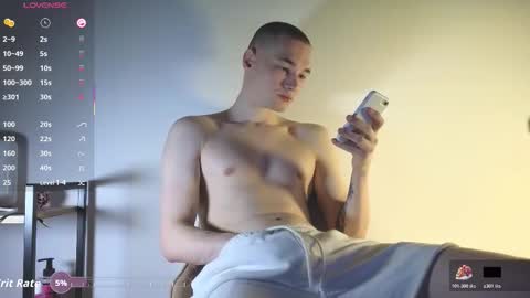 Yanny online show from January 18, 6:06 am