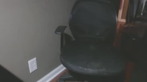 bambi cumslut online show from April 15, 2:07 am