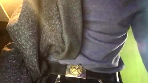 Snapshot of zervale chatting on December 5, 9:17 am zervale online show from December 5, 9:17 am