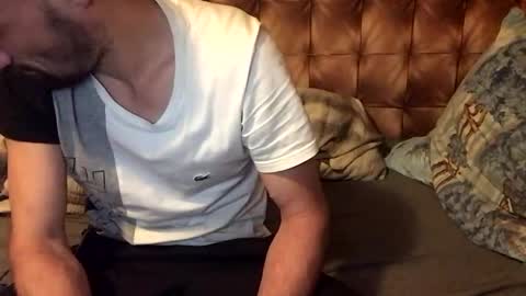 Snapshot of zervale chatting on January 4, 3:49 pm zervale online show from January 4, 3:49 pm