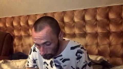 Snapshot of zervale chatting on March 10, 8:01 pm zervale online show from March 10, 8:01 pm