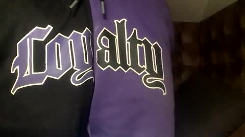 Snapshot of zervale chatting on September 8, 10:09 pm zervale online show from September 8, 10:09 pm