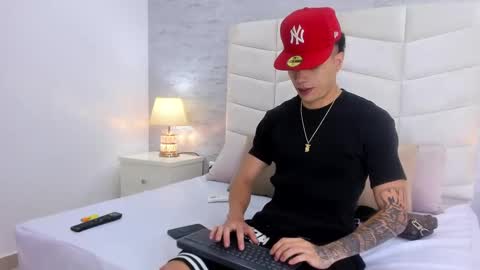 Sebas online show from October 8, 3:26 am