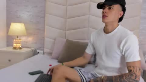 Sebas online show from October 18, 4:26 am