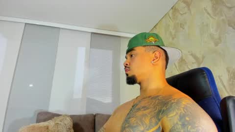 zeus strong online show from July 1, 10:53 pm