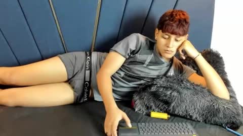 Snapshot of zeusapollofuck chatting on September 12, 11:15 pm zeusapollofuck online show from September 12, 11:15 pm