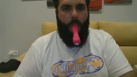 Snapshot of zeusateneo chatting on February 2, 2:27 am Zeus online show from February 2, 2:27 am