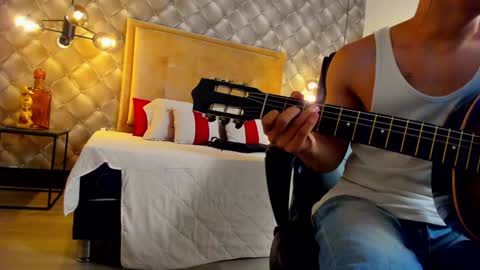 zeus online show from January 11, 6:54 pm