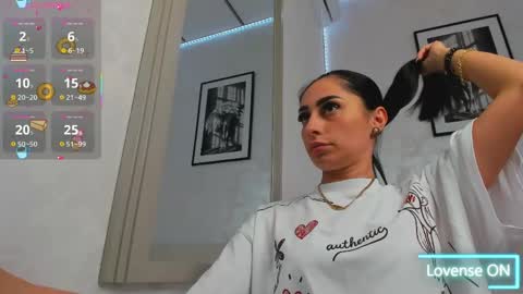 zeynepx online show from April 23, 9:39 pm