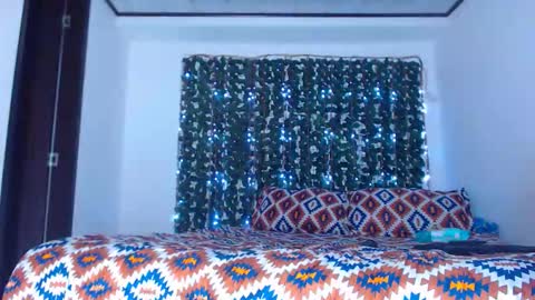 Snapshot of zhanaya_jhaen chatting on October 17, 9:06 pm zhannaya online show from October 17, 9:06 pm