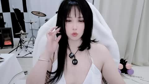Snapshot of zhen0 chatting on April 10, 8:46 pm zhen online show from April 10, 8:46 pm