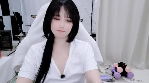 Snapshot of zhen0 chatting on May 15, 12:45 pm zhen online show from May 15, 12:45 pm