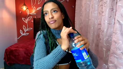 Zia Green online show from December 29, 8:00 am