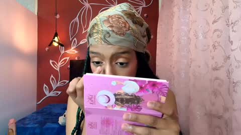 Zia Green online show from January 17, 8:33 pm