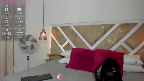 zia online show from April 13, 11:16 am