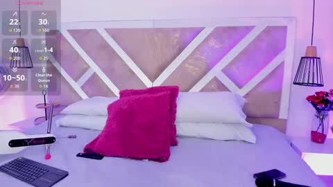 zia online show from April 17, 11:13 am