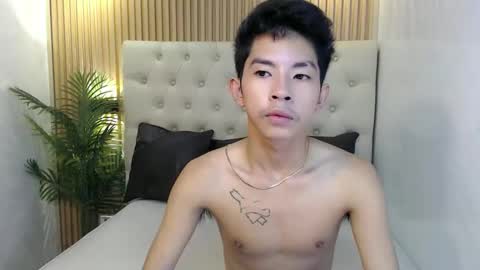 zian_smithx online show from January 11, 11:32 pm