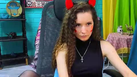 Snapshot of zianichols chatting on February 14, 3:36 pm zianichols online show from February 14, 3:36 pm