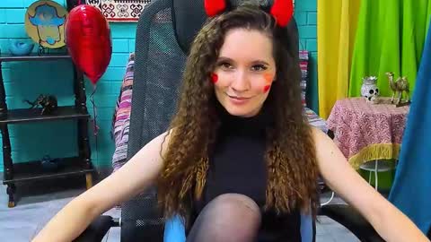 Snapshot of zianichols chatting on February 14, 6:40 pm zianichols online show from February 14, 6:40 pm