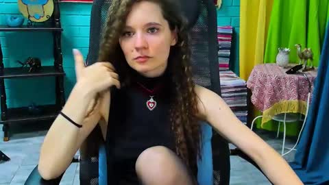 Snapshot of zianichols chatting on March 6, 8:05 pm zianichols online show from March 6, 8:05 pm