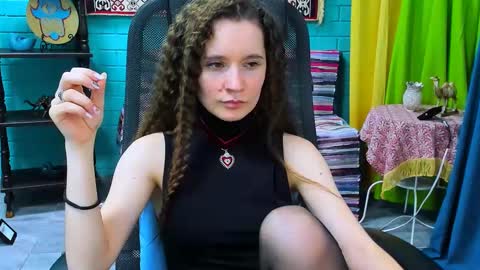 Snapshot of zianichols chatting on March 10, 9:53 am zianichols online show from March 10, 9:53 am