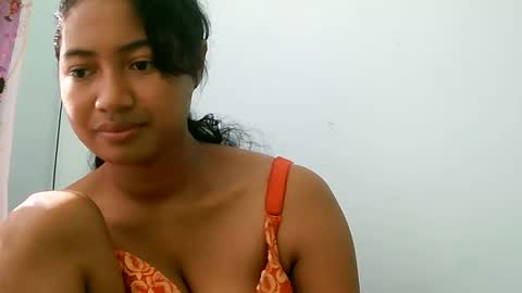 elly online show from April 23, 6:14 am