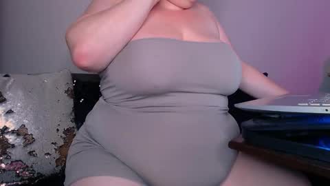 zinacorleone online show from October 24, 9:00 pm