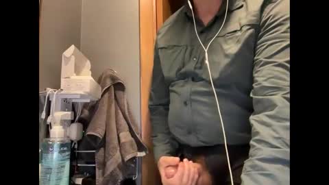 Snapshot of zinger283069 chatting on October 28, 6:43 pm zinger283069 online show from October 28, 6:43 pm