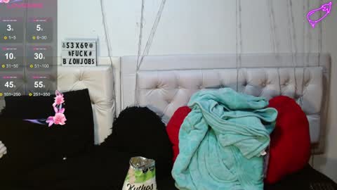 Zion  Bora online show from December 5, 2:31 am