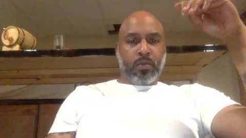 Snapshot of zionlion22 chatting on January 25, 1:54 am zionlion22 online show from January 25, 1:54 am