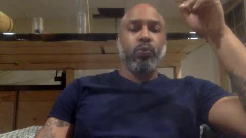 Snapshot of zionlion22 chatting on January 30, 1:33 am zionlion22 online show from January 30, 1:33 am