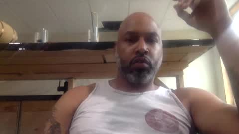 Snapshot of zionlion22 chatting on February 9, 3:23 pm zionlion22 online show from February 9, 3:23 pm