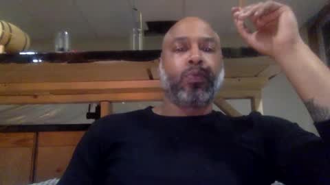 Snapshot of zionlion22 chatting on February 13, 1:29 am zionlion22 online show from February 13, 1:29 am