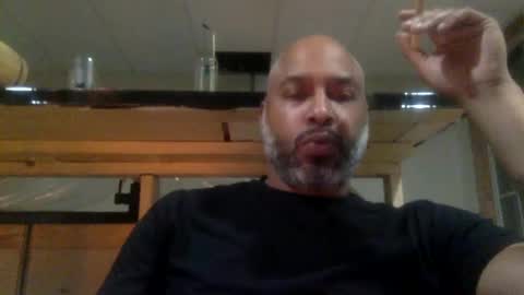 Snapshot of zionlion22 chatting on February 14, 1:13 am zionlion22 online show from February 14, 1:13 am