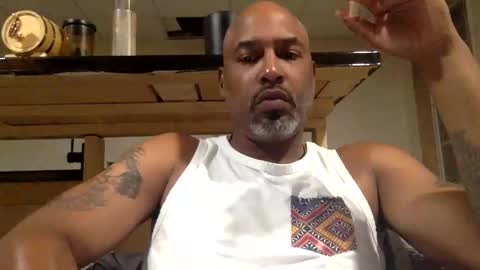 Snapshot of zionlion22 chatting on September 10, 1:27 am zionlion22 online show from September 10, 1:27 am