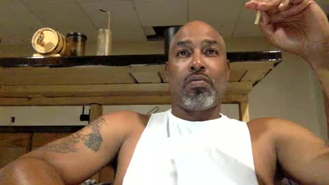 Snapshot of zionlion22 chatting on September 23, 2:36 am zionlion22 online show from September 23, 2:36 am