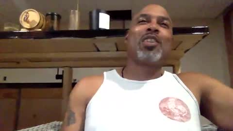 Snapshot of zionlion22 chatting on October 3, 2:08 am zionlion22 online show from October 3, 2:08 am