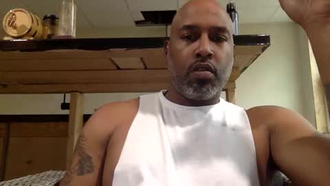 Snapshot of zionlion22 chatting on October 26, 7:53 pm zionlion22 online show from October 26, 7:53 pm