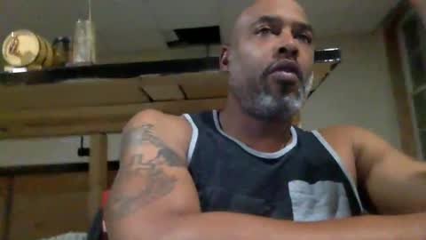 Snapshot of zionlion22 chatting on October 28, 2:15 am zionlion22 online show from October 28, 2:15 am