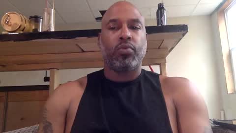 Snapshot of zionlion22 chatting on November 2, 6:21 pm zionlion22 online show from November 2, 6:21 pm