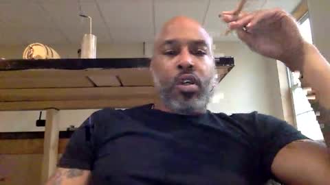 Snapshot of zionlion22 chatting on December 13, 9:53 pm zionlion22 online show from December 13, 9:53 pm