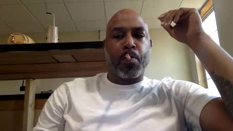 Snapshot of zionlion22 chatting on December 14, 2:33 pm zionlion22 online show from December 14, 2:33 pm